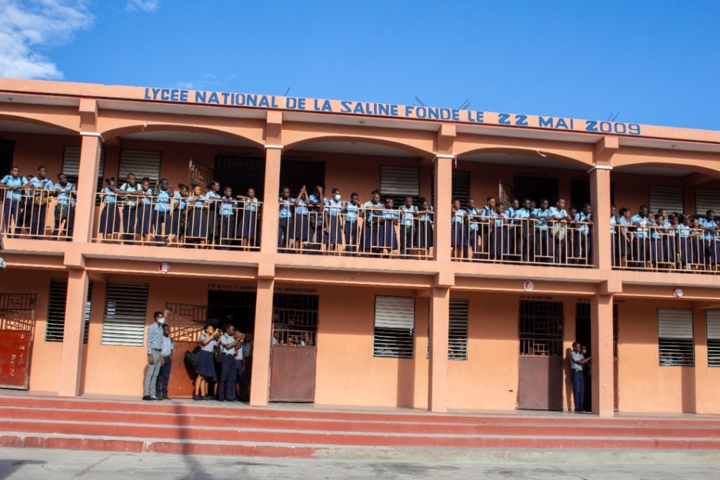 Des élèves du Lycée national de la Saline sensibilisés sur la prévention contre les Violences basées sur le Genre (VBG)